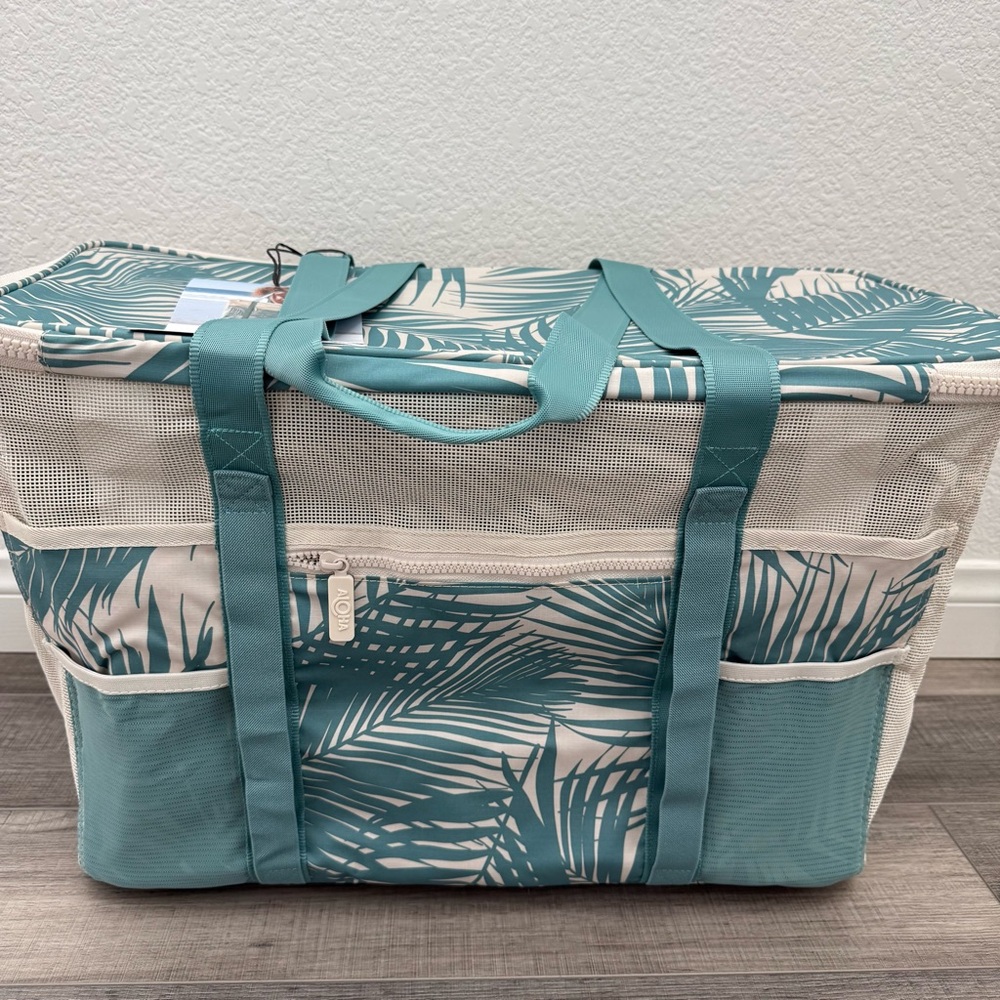 Aloha Collection - Picture 2 of 6